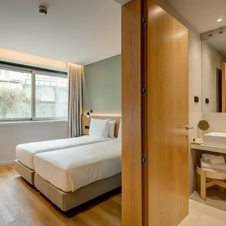 Acta The Clover Hotel Porto