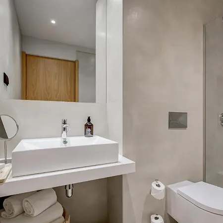 Hotel Acta The Clover Porto