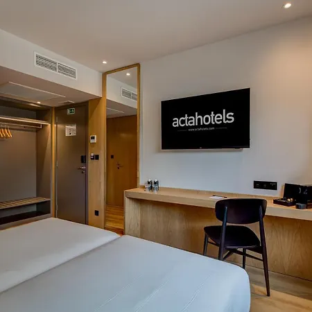 Acta The Clover ホテル 4*