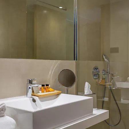 Acta The Clover 4* Porto