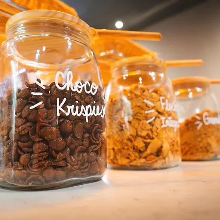 Acta The Clover Szálloda