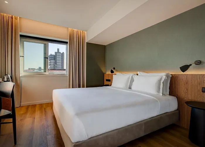 Acta The Clover 4* Porto