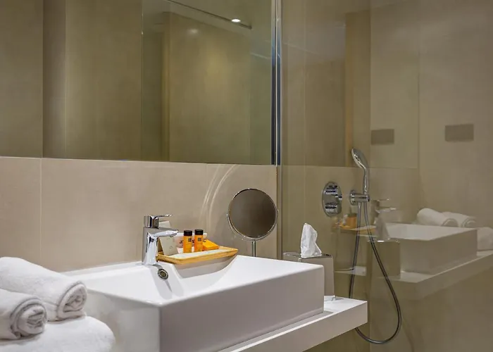 Acta The Clover 4* Oporto