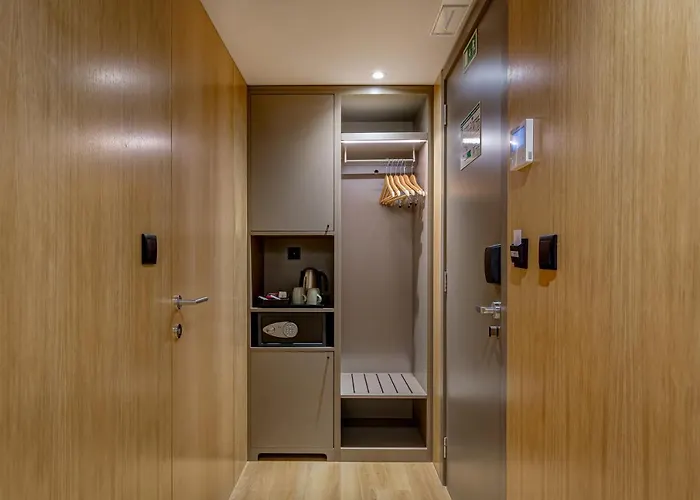 Hotell Acta The Clover