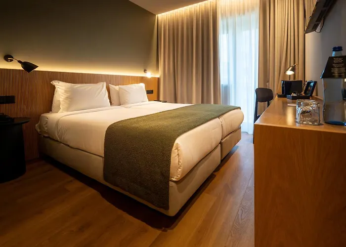 Acta The Clover 4* Oporto
