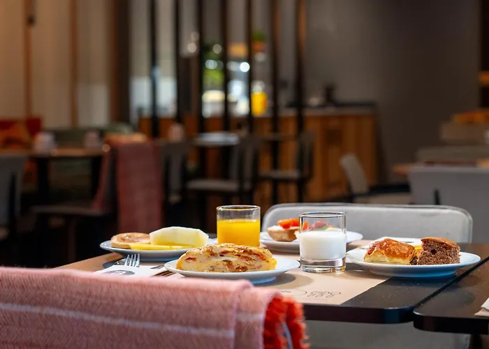 Hotell Acta The Clover