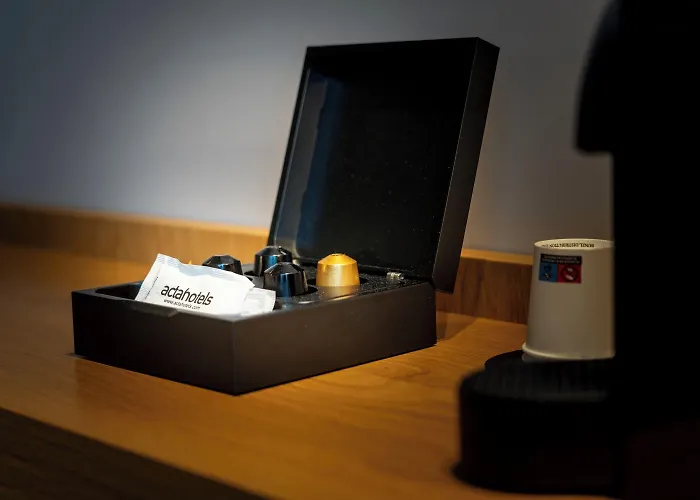 Acta The Clover Otel 4*