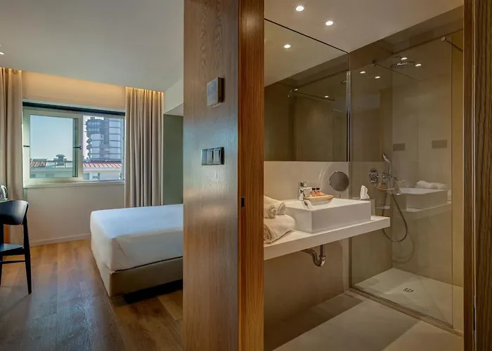 Acta The Clover 4* Porto