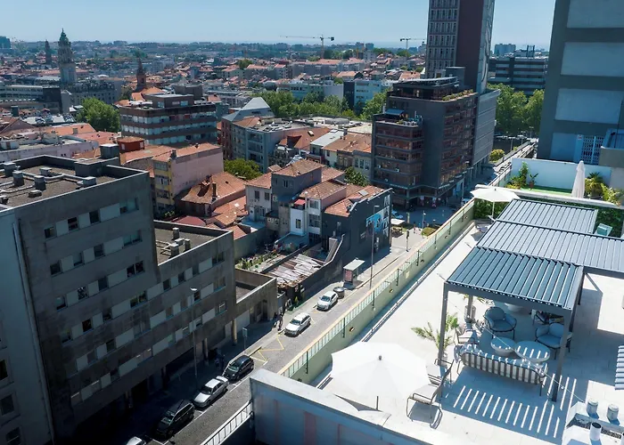 Acta The Clover Hotel 4*