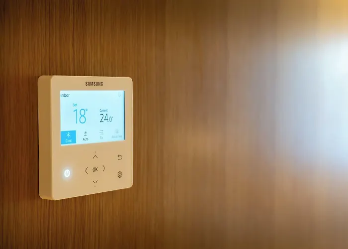 Acta The Clover Hotel