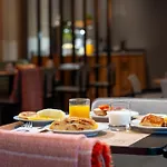 Hotel Acta The Clover